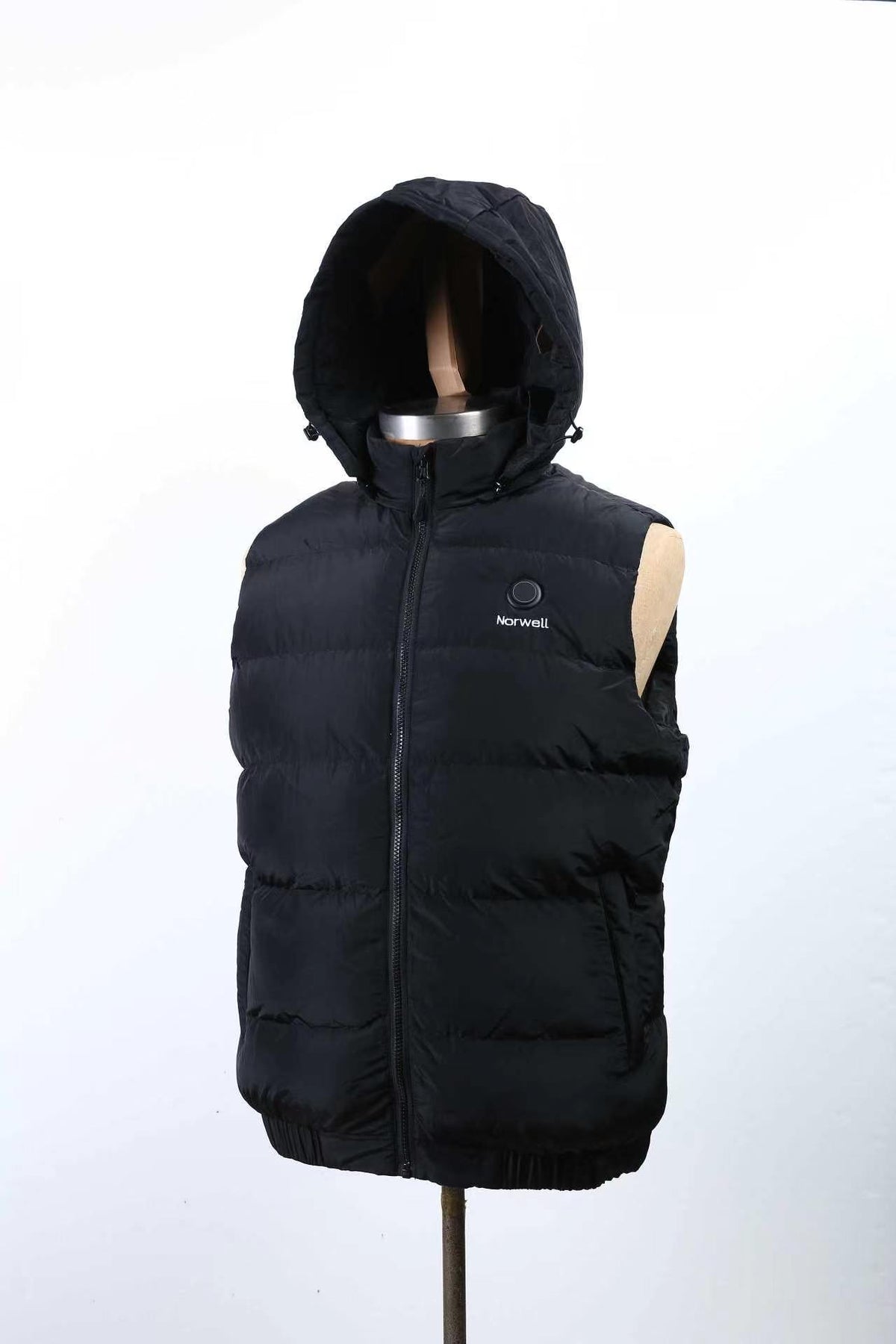 🔥 HEATED VEST — Warmth at the Push of a Button! 🔥Norwell Heated Vest with Hood — Tired of freezing through Chicago winter? This vest heats up fast — just press the button on the chest and enjoy the warmth!✅ 10000mAh Power Bank INCLUDED — many heated